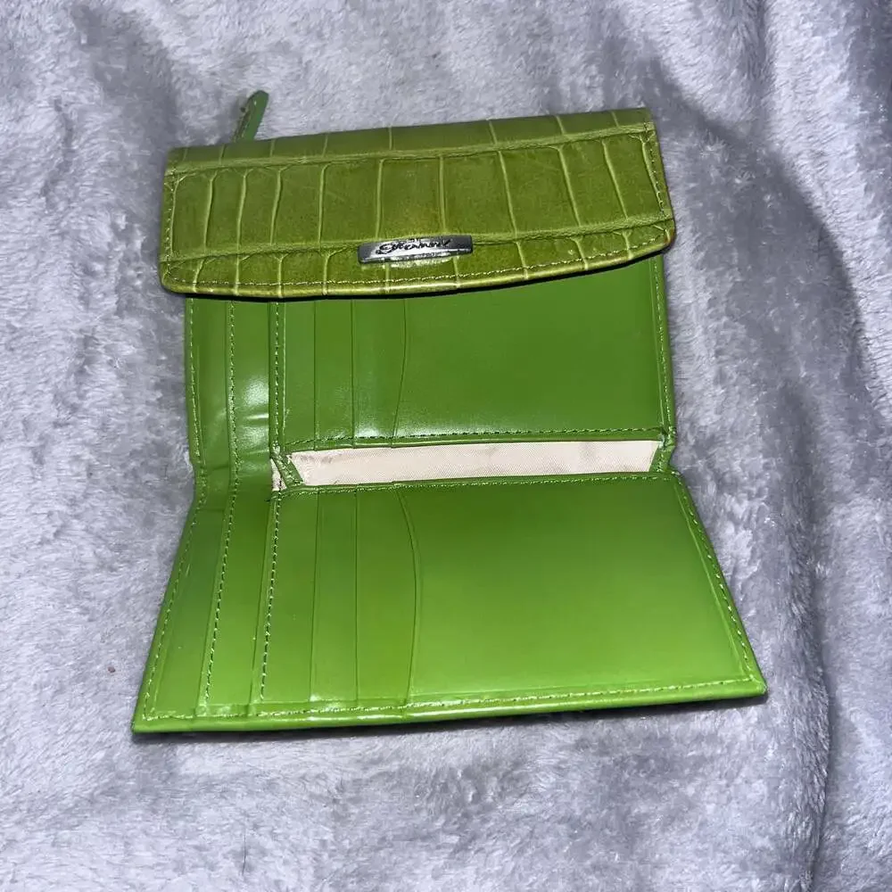 Fossil Olive Green Leather Trifold Wallet